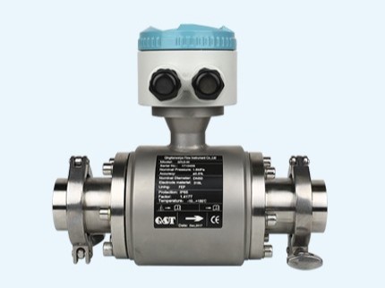 QTLD衛生（shēng）型卡箍式電磁流量計